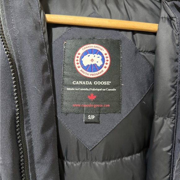 Canada Goose Jacket - Picture 3 of 10